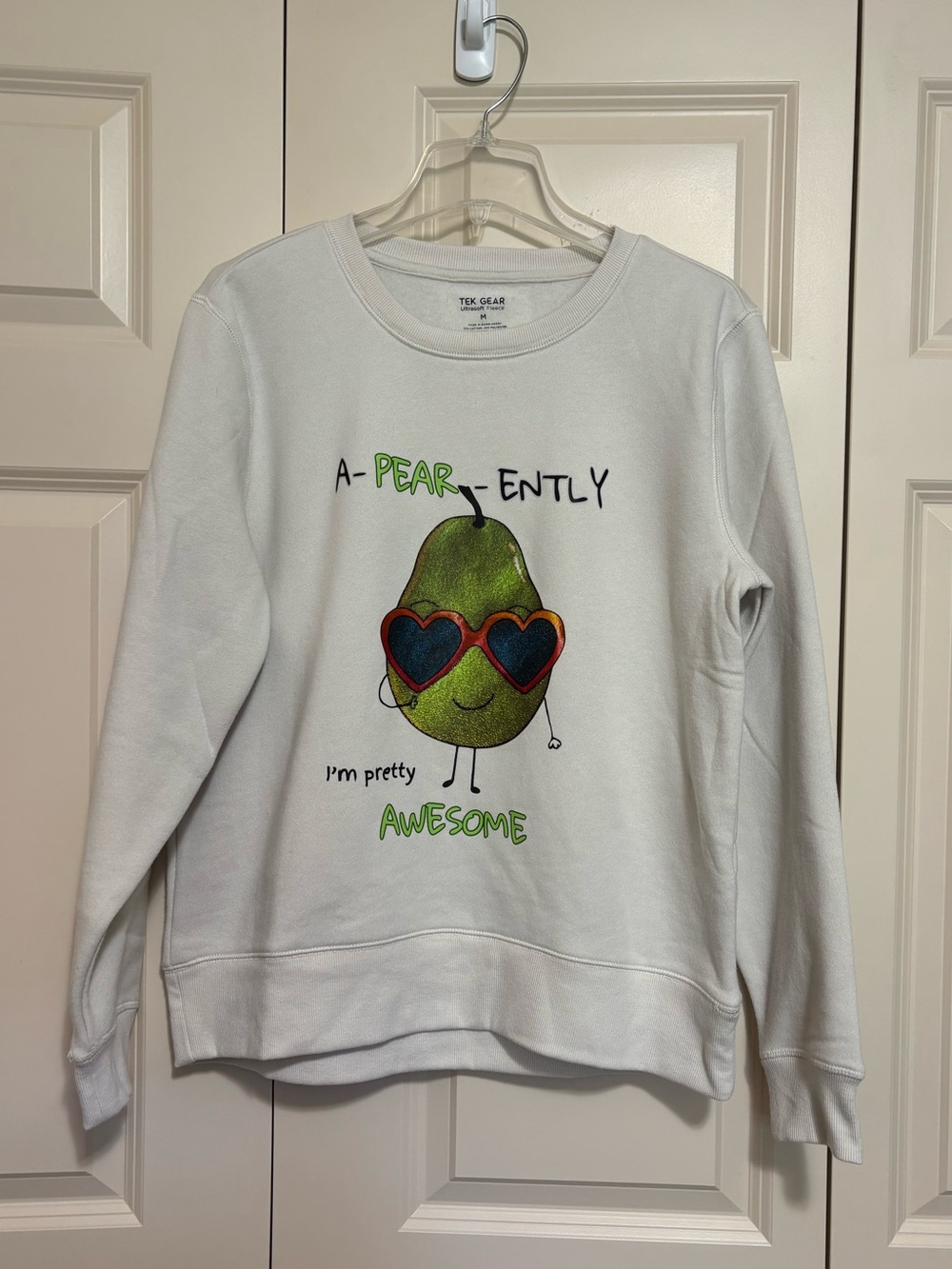 NWOT White Ultrasoft Fleece Crewneck Sweatshirt